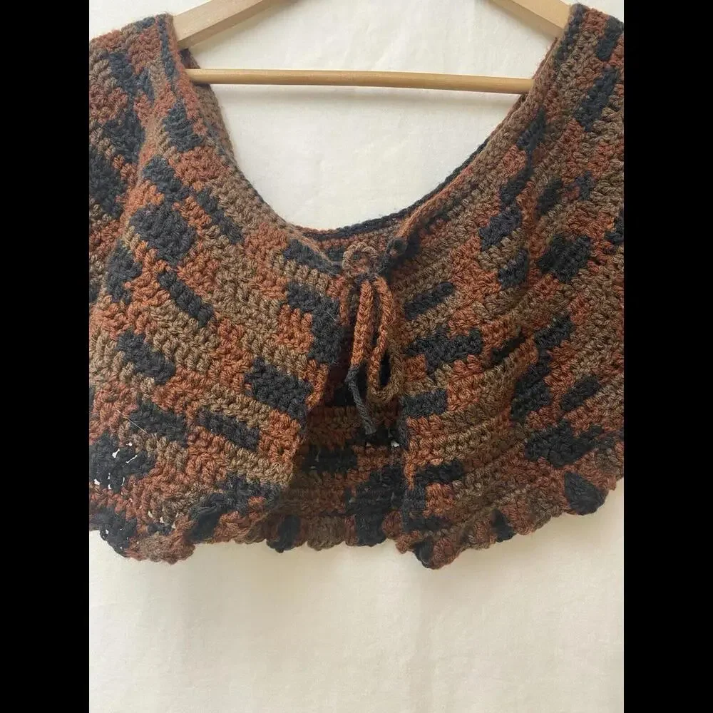 Handmade Crocheted Collar Scarf‎ Capelet Browns Neutrals Necklace Likely Vintage